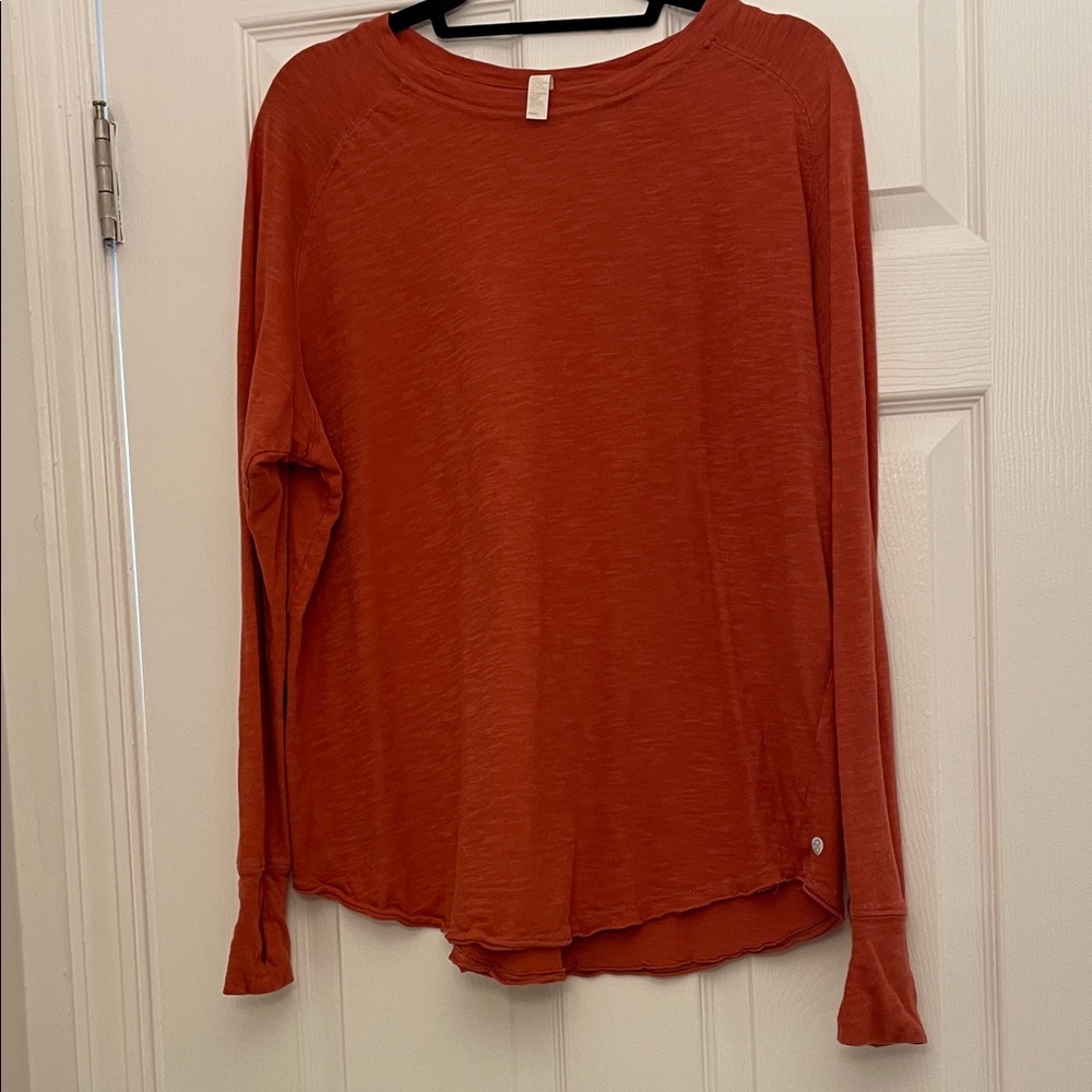 Zella Women's Long Sleeve Top in Rust